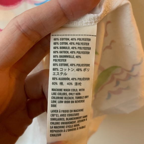 Hollister	White Print Deep-V Shirt - Picture 4 of 4